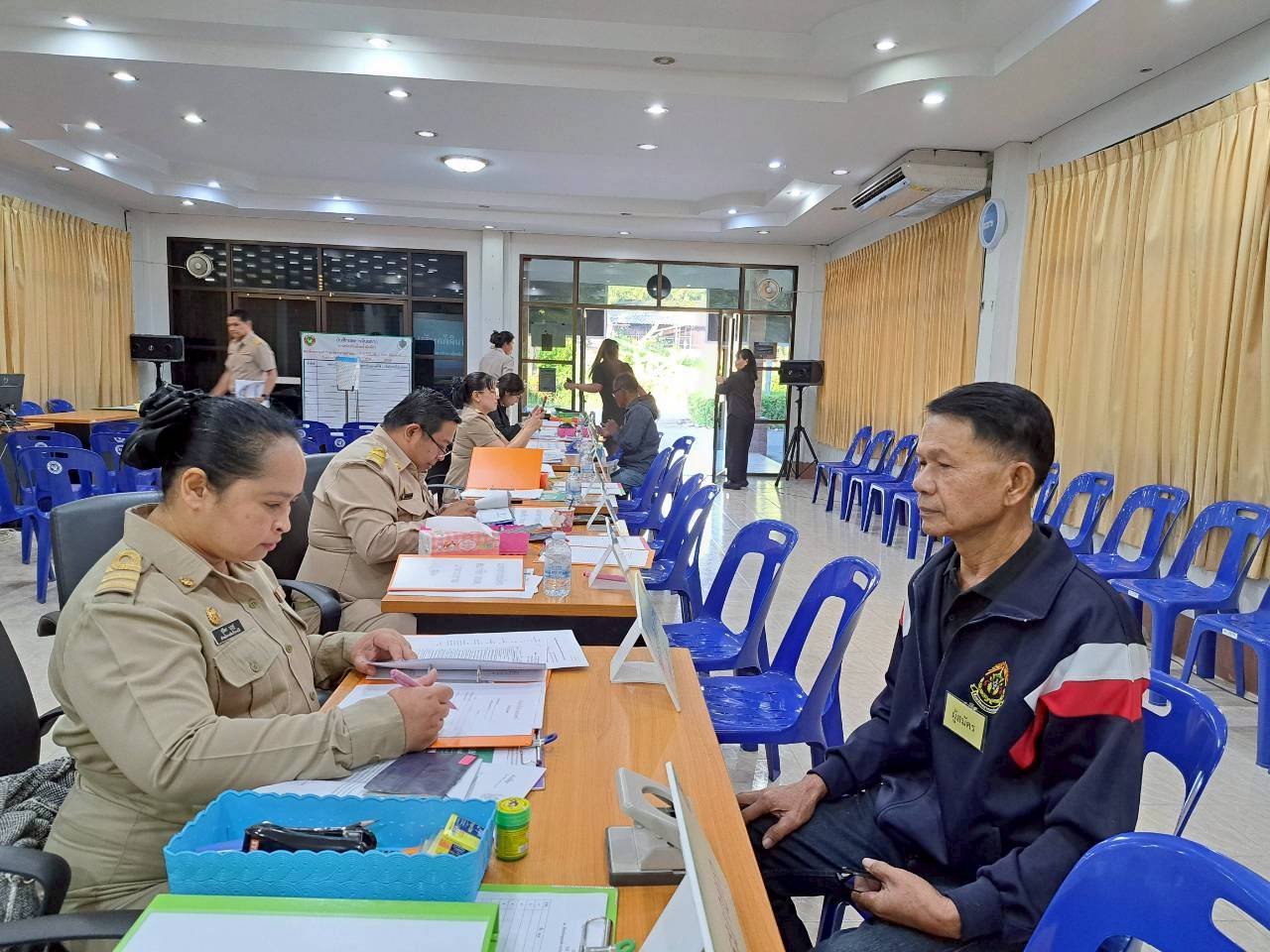 ภาพบรรยากาศการรับสมัครเลือกตั้งนายกอบต. และสมาชิกอบต.นากระตาม